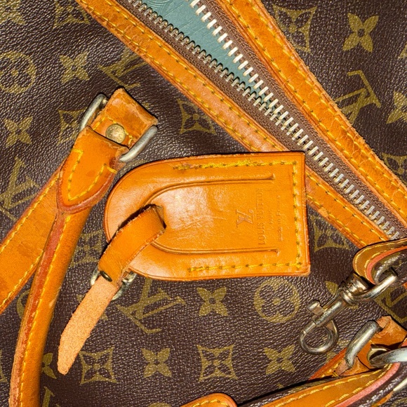 Louis Vutton Keepall Duffle - Picture 12 of 16